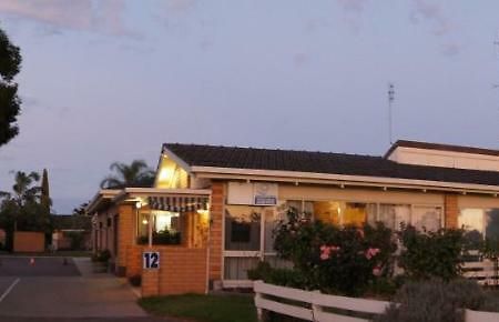 Bordertown Dukes Motorinn Buitenkant foto