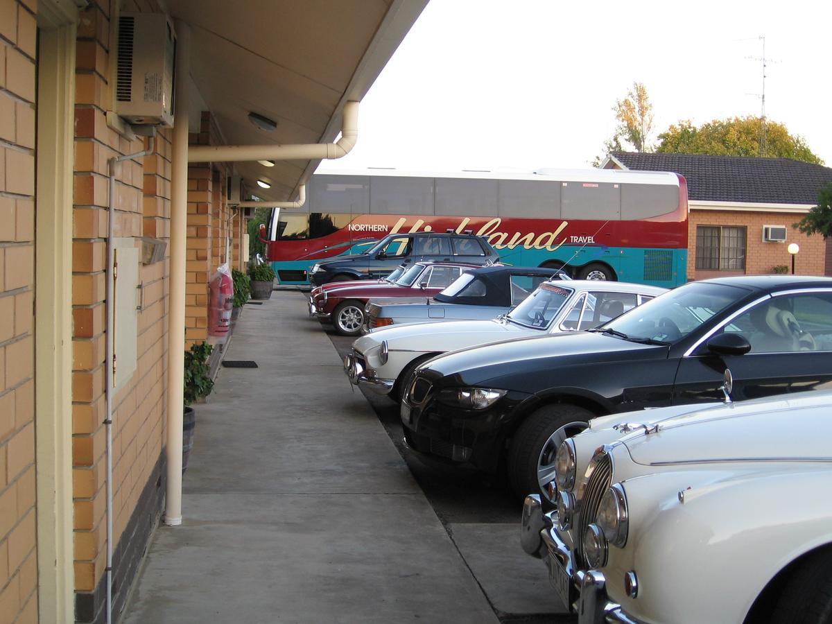 Bordertown Dukes Motorinn Buitenkant foto